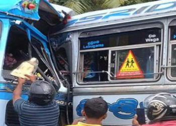 கடுவெல – ரணால பகுதியில் பஸ் விபத்து.  மாணவர்கள் வைத்தியசாலையில்
