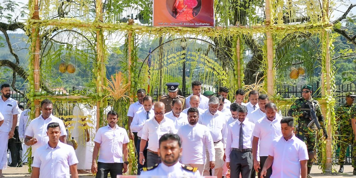 சமூகத்தை சீர்படுத்தும் பொறுப்பிலிருந்து அரசாங்கம் ஒருபோதும் பின்வாங்காது ஜனாதிபதி வலியுறுத்து