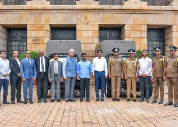 இலங்கை பொலிஸ் திணைக்களத்திற்கு இந்தியாவின் வாகன அன்பளிப்பு