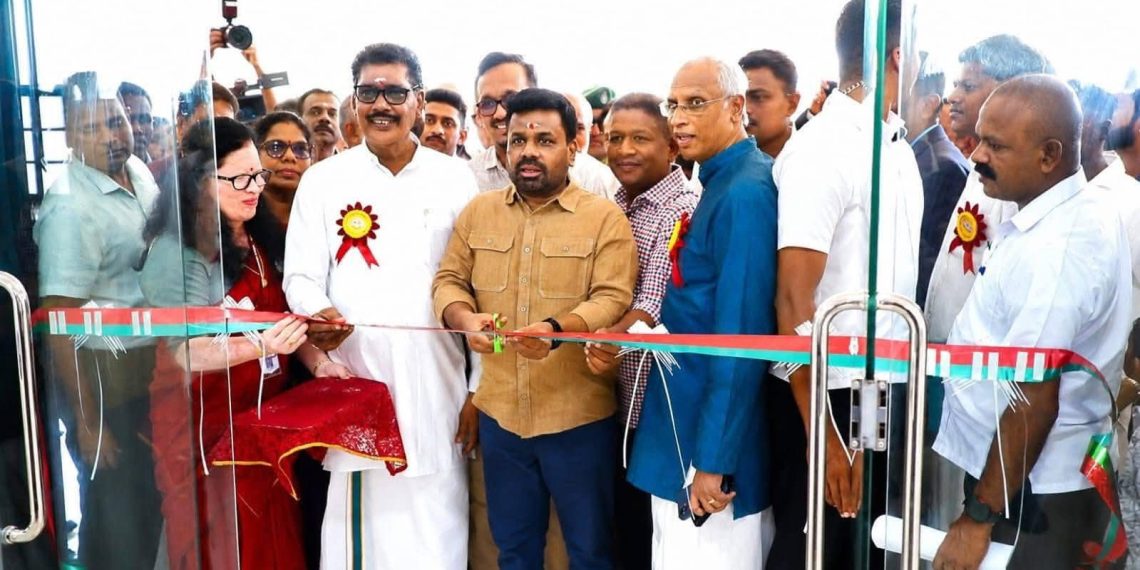 மட்டகளப்பு புதிய பொது நூலகக் கட்டிடம் அங்குரார்ப்பணம்