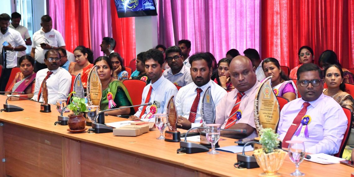 ஜனாதிபதி நிதிய சேவைகளை சிறப்பாக வழங்கிய வடக்கு மாகாண பிரதேச செயலகங்கள் கௌரவிப்பு